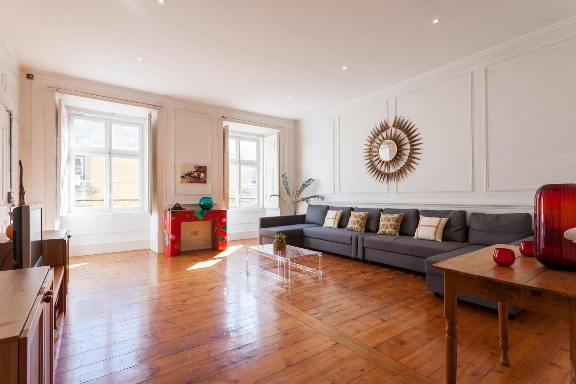 Tejo Vintage Three-Bedroom Apartment - By Lu Holidays Lisboa Eksteriør bilde