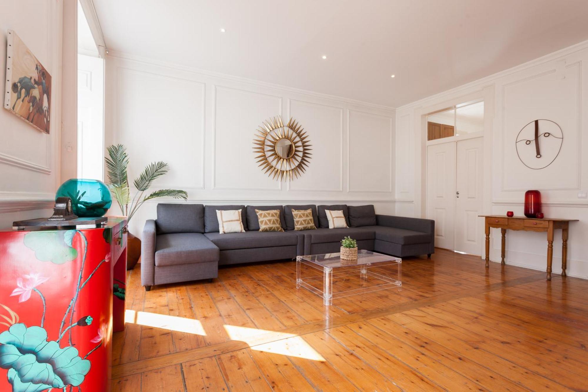 Tejo Vintage Three-Bedroom Apartment - By Lu Holidays Lisboa Eksteriør bilde